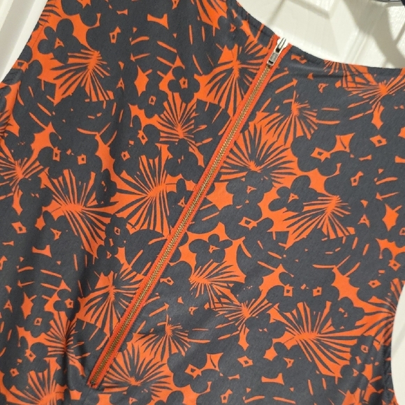 Caslon Floral Sleeveless Shift Dress - Picture 10 of 16